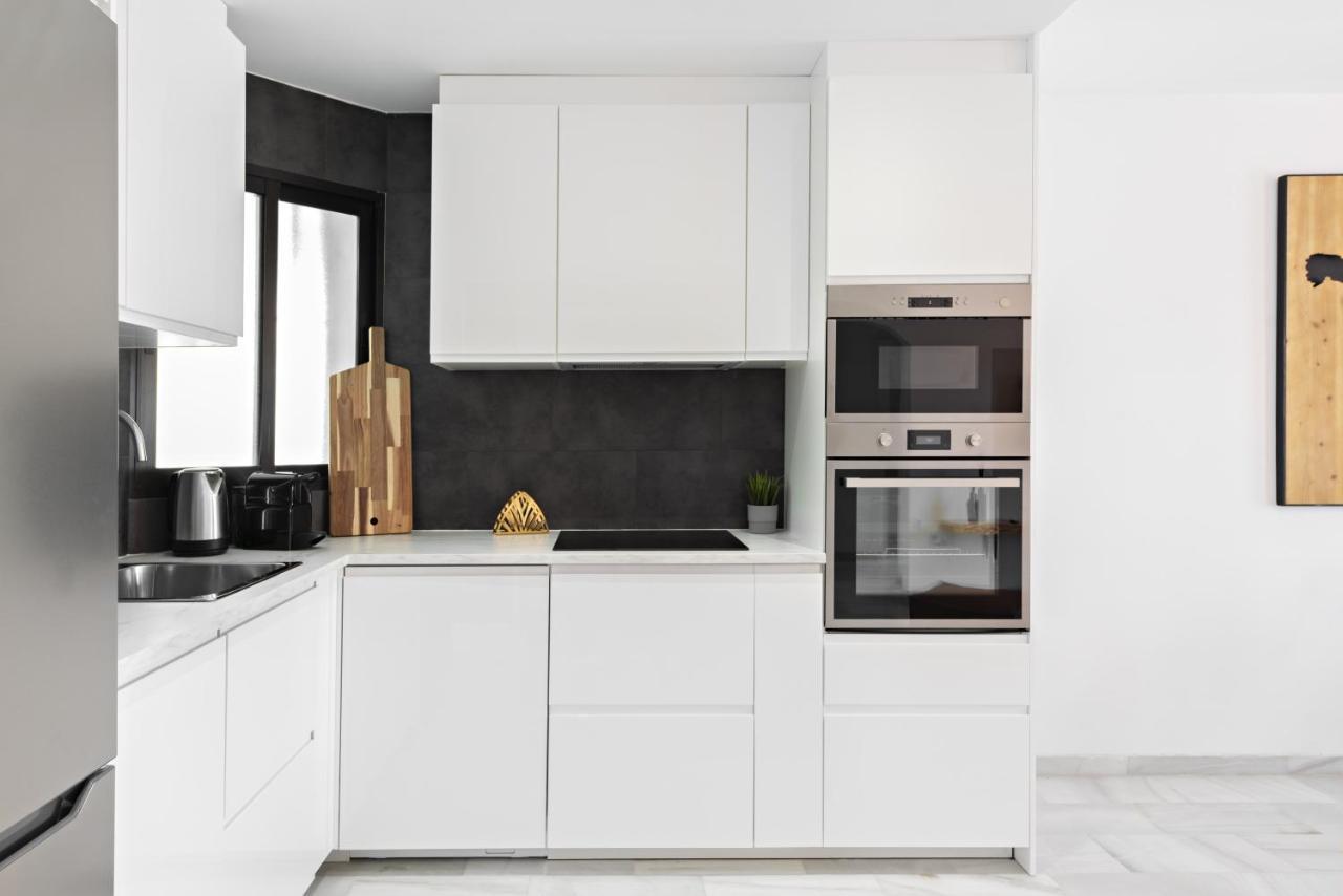 Two Bedroom Apartment In Puerto Banus With Terrace Marbella Eksteriør billede
