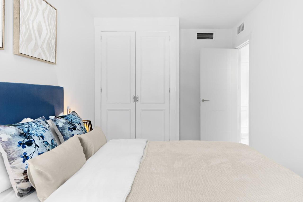 Two Bedroom Apartment In Puerto Banus With Terrace Marbella Eksteriør billede